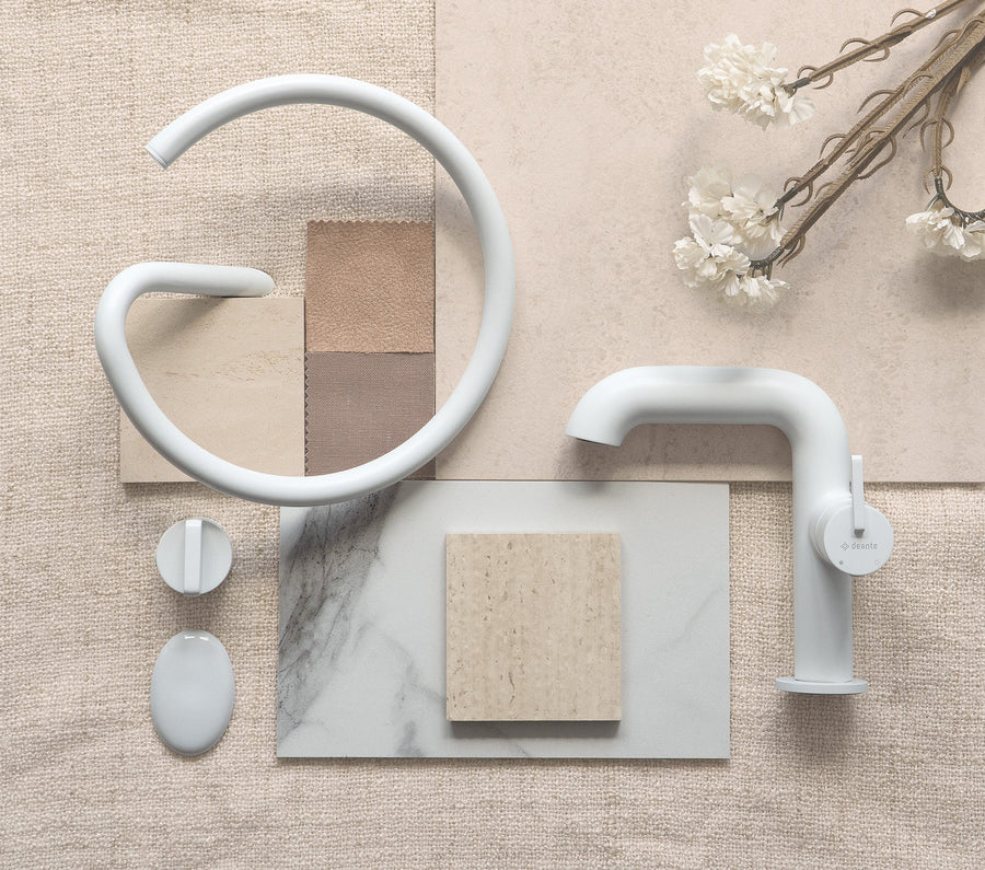 Lia Towel Ring - White