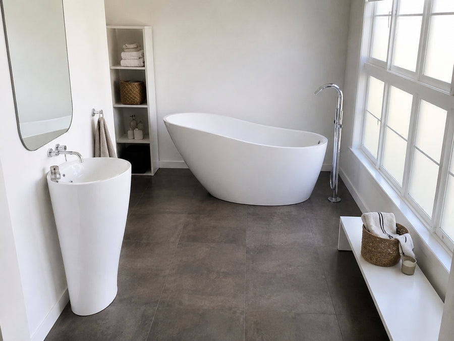 Vigo Freestanding Stone Slipper Bath (1678 x 894)