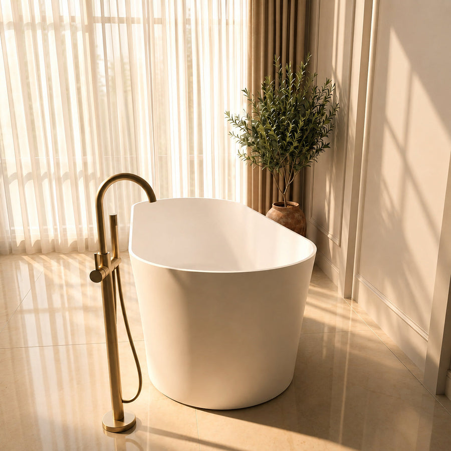 Pedro Stone Freestanding Bath (1690 x 685)